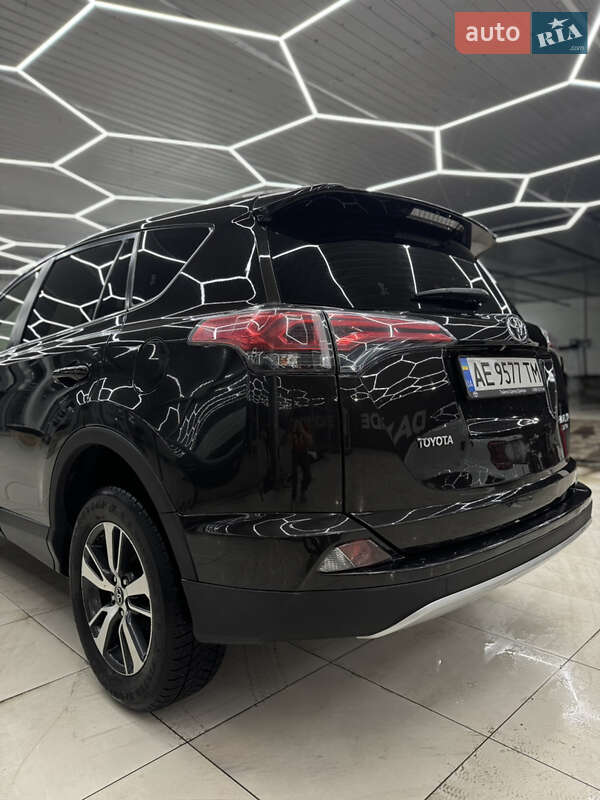 Toyota RAV4 2016