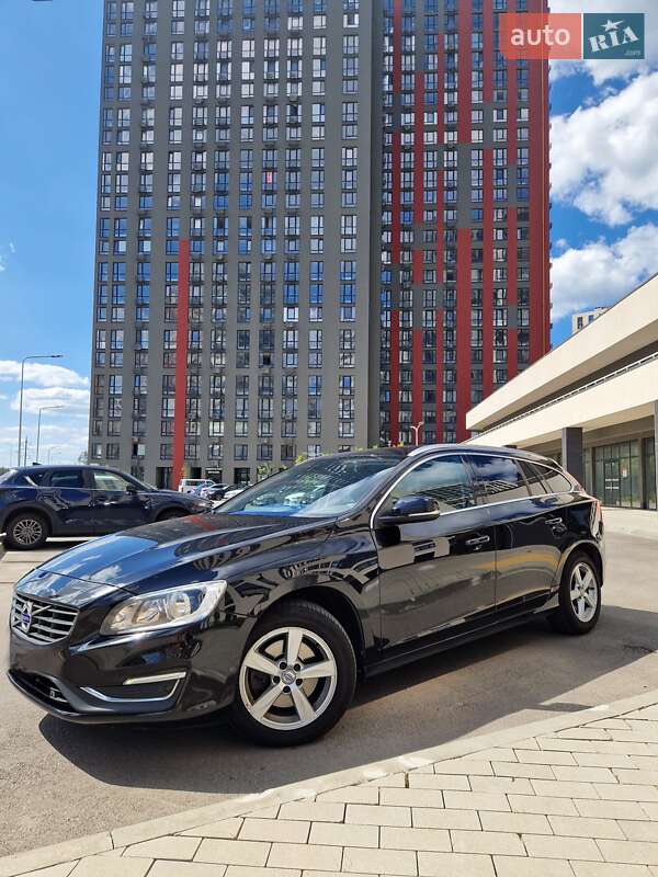 Volvo V60 2016