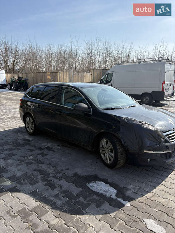 Peugeot 308 2015