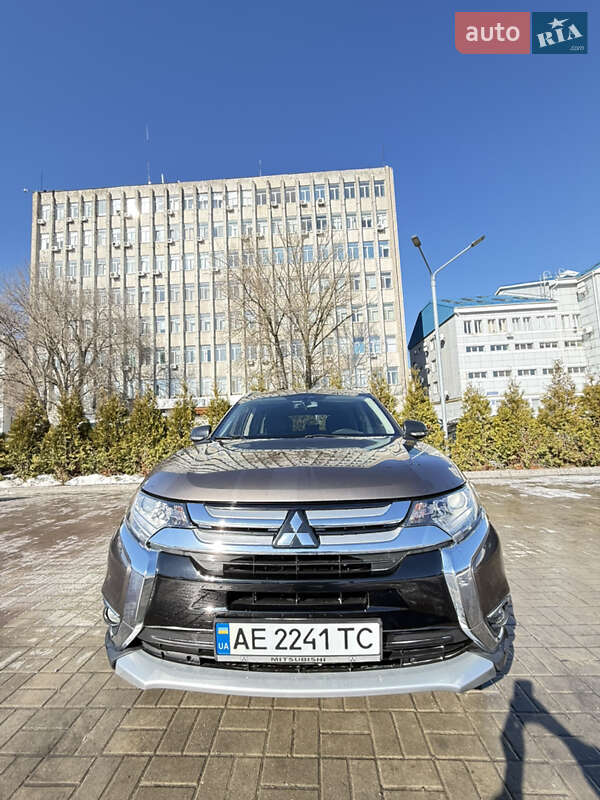 Mitsubishi Outlander 2017