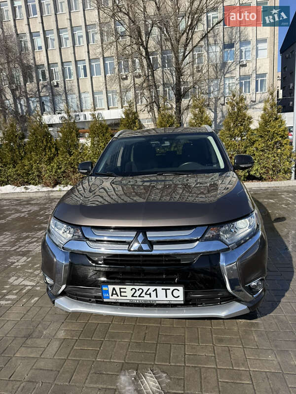 Mitsubishi Outlander 2017