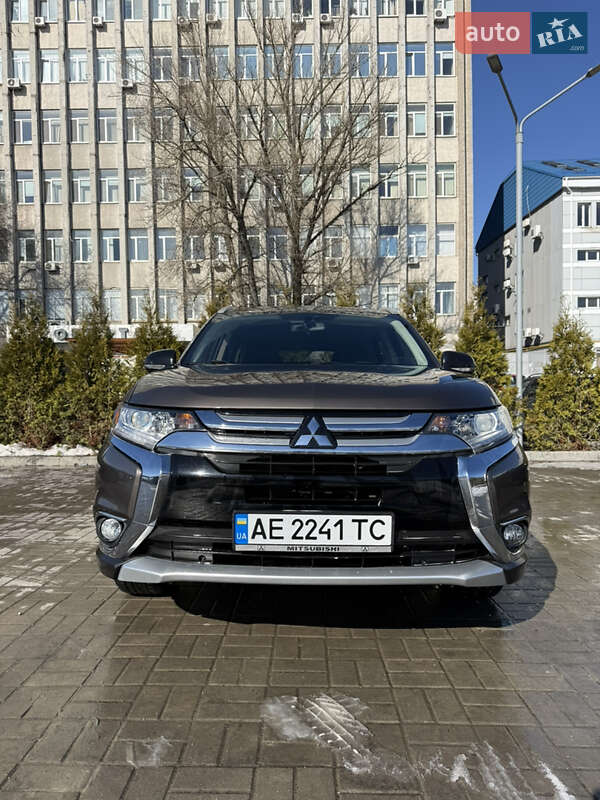 Mitsubishi Outlander 2017