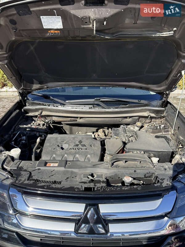 Mitsubishi Outlander 2017