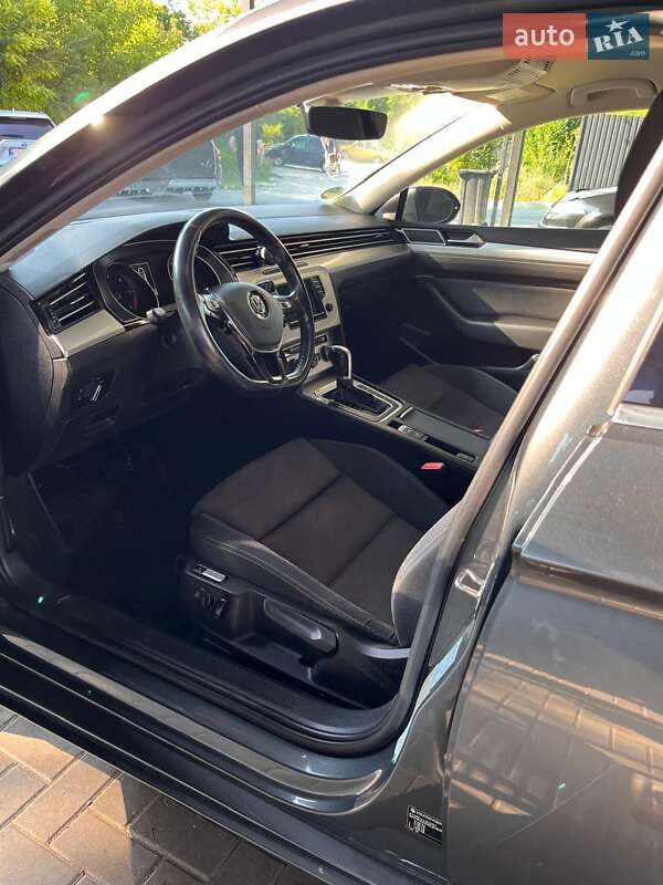 Volkswagen Passat 2016