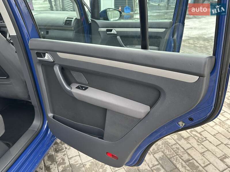 Volkswagen Touran 2009