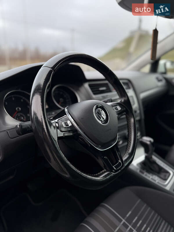 Volkswagen Golf 2015