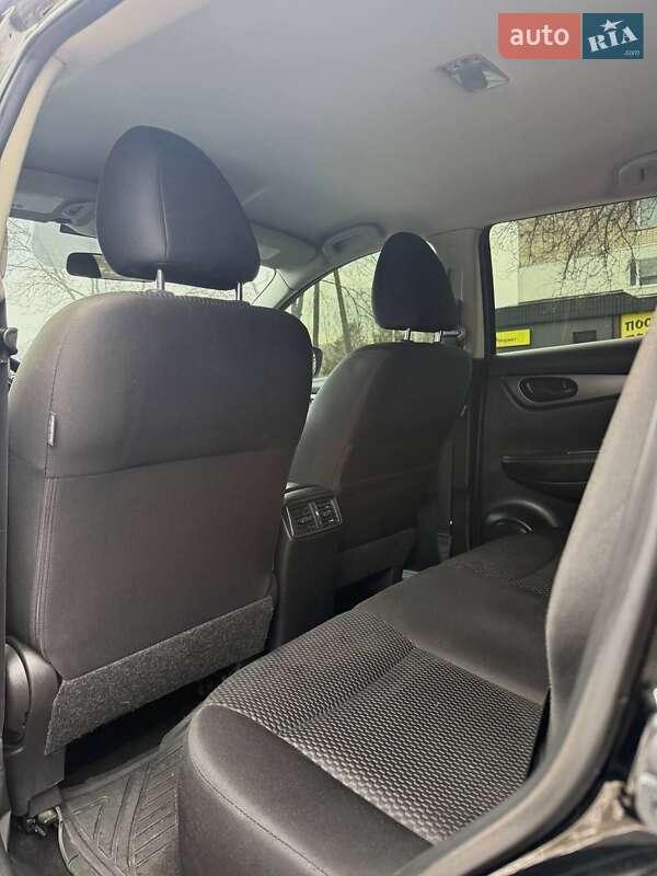 Nissan Rogue Sport 2019