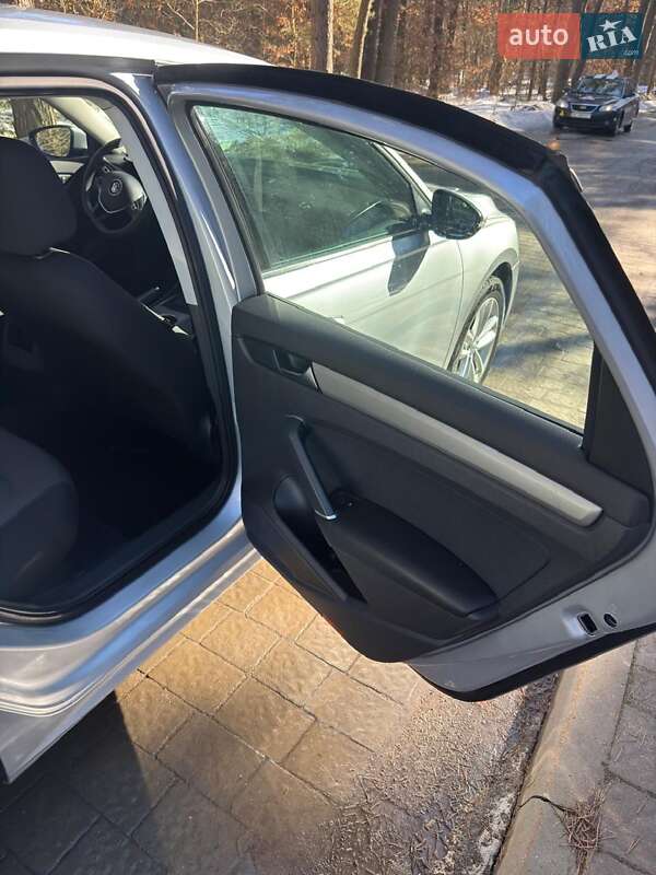 Volkswagen Passat 2020