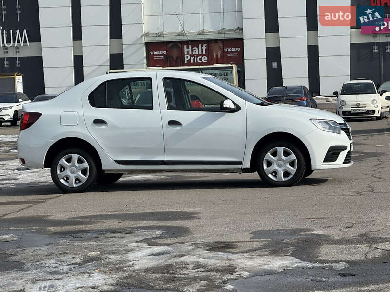 Renault Logan 2018
