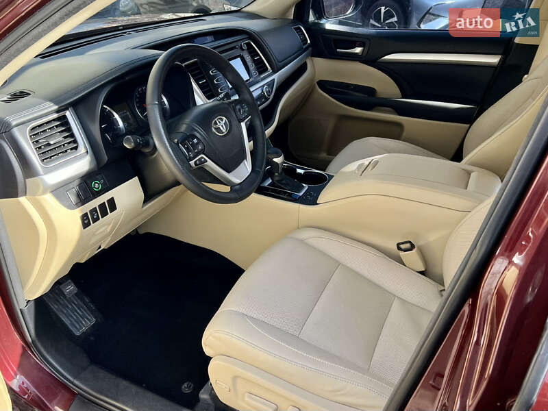 Toyota Highlander 2014