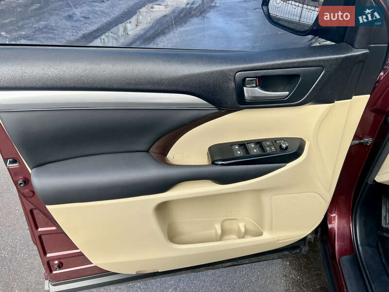 Toyota Highlander 2014