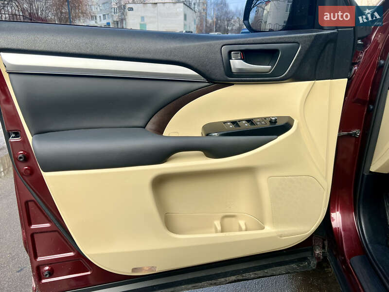 Toyota Highlander 2014