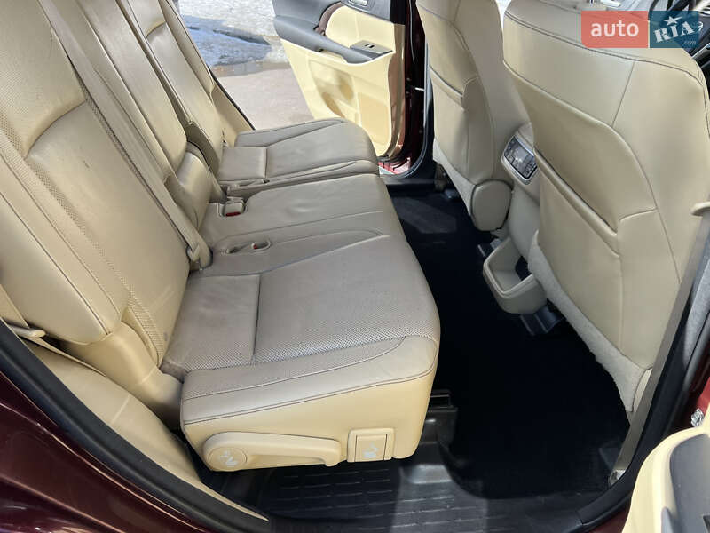 Toyota Highlander 2014