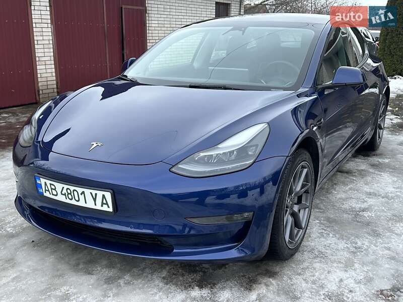 Tesla Model 3 2022