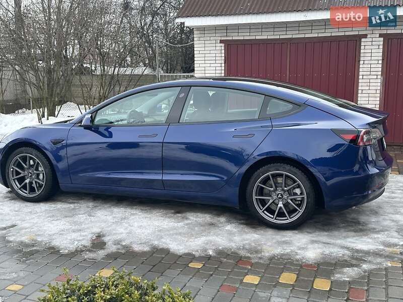 Tesla Model 3 2022