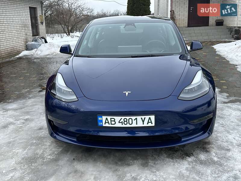 Tesla Model 3 2022