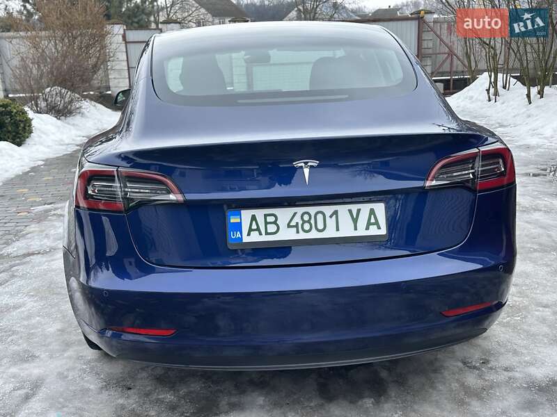 Tesla Model 3 2022