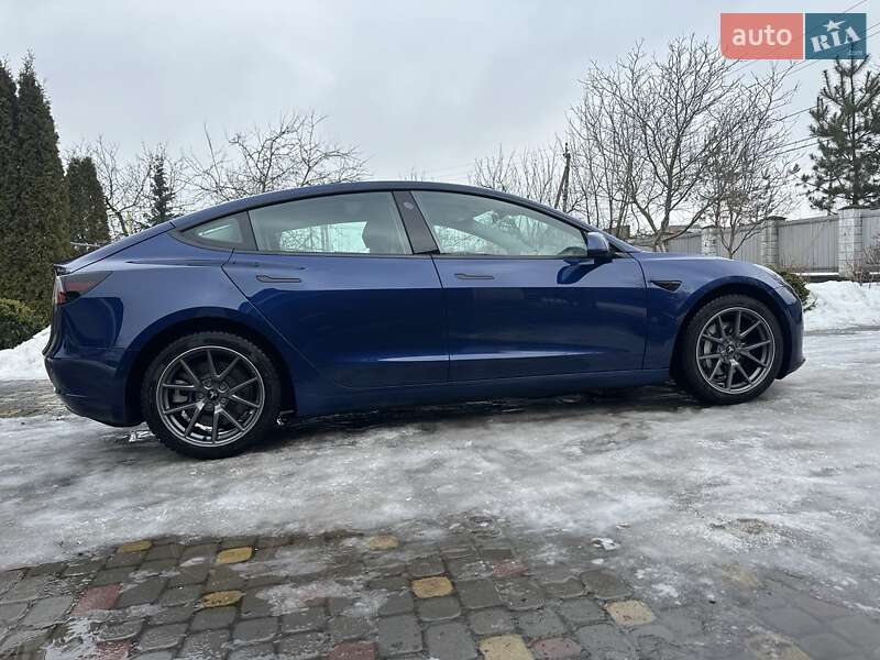 Tesla Model 3 2022