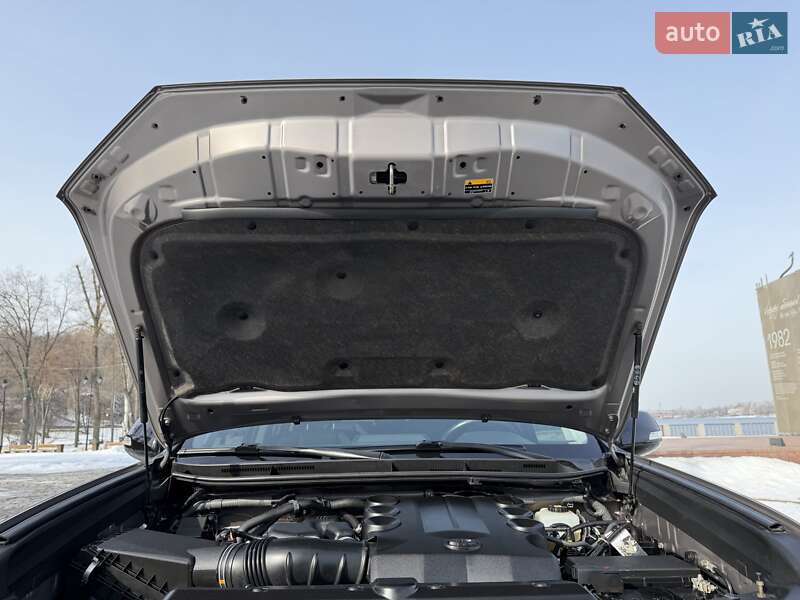 Toyota Land Cruiser Prado 2021