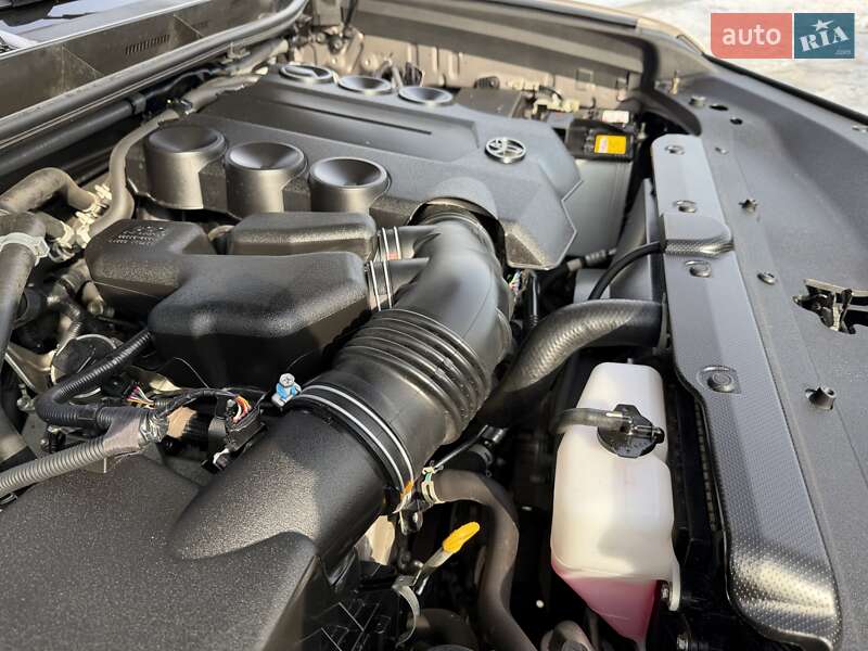 Toyota Land Cruiser Prado 2021