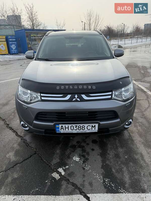Mitsubishi Outlander 2013