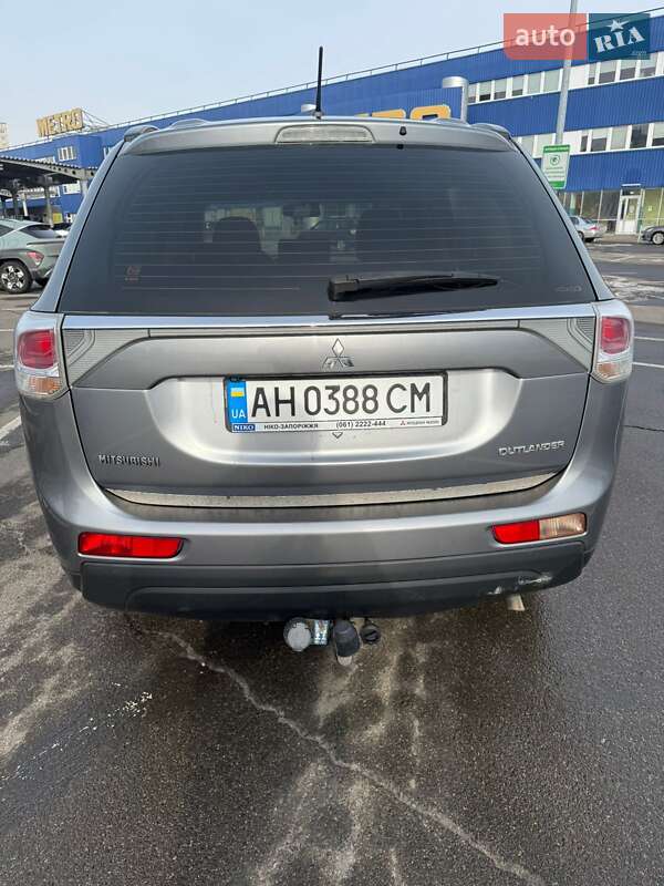 Mitsubishi Outlander 2013