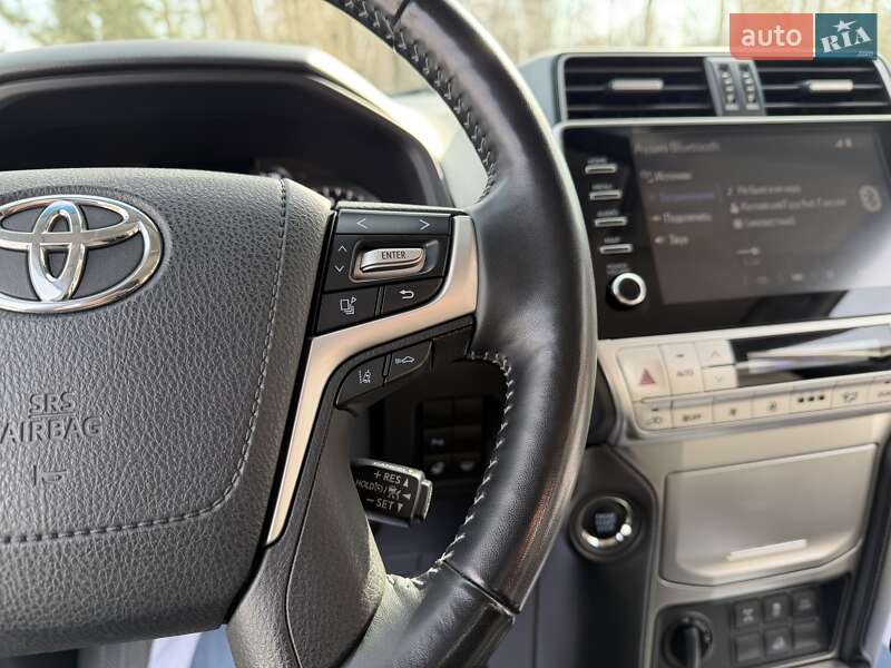 Toyota Land Cruiser Prado 2021