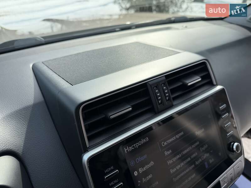 Toyota Land Cruiser Prado 2021