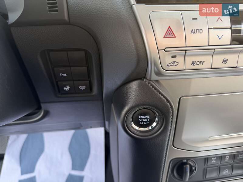 Toyota Land Cruiser Prado 2021