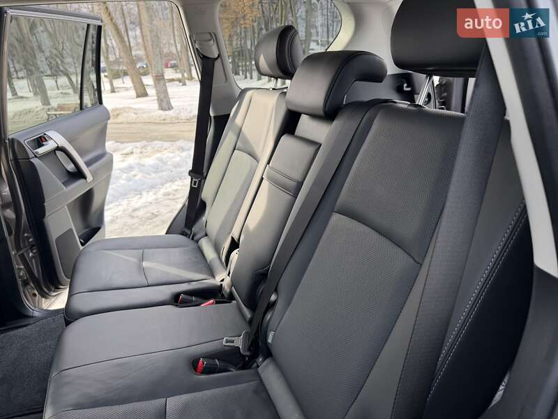 Toyota Land Cruiser Prado 2021