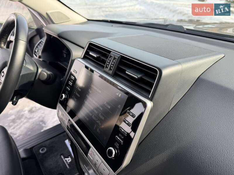 Toyota Land Cruiser Prado 2021