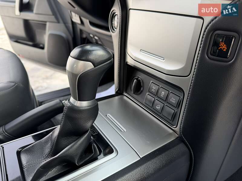 Toyota Land Cruiser Prado 2021