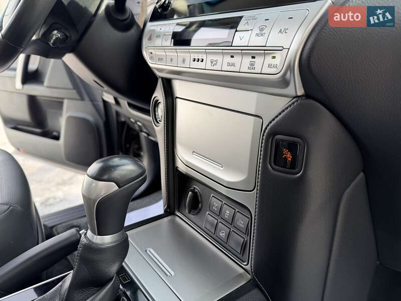 Toyota Land Cruiser Prado 2021