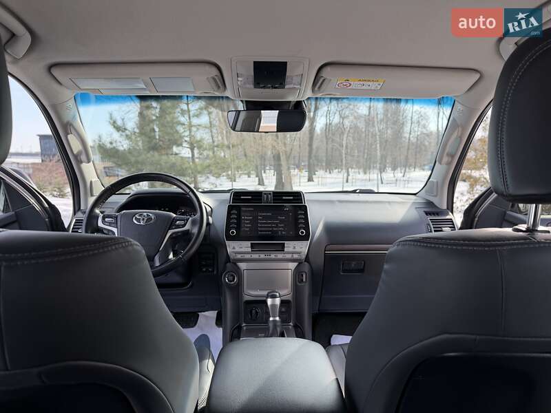 Toyota Land Cruiser Prado 2021