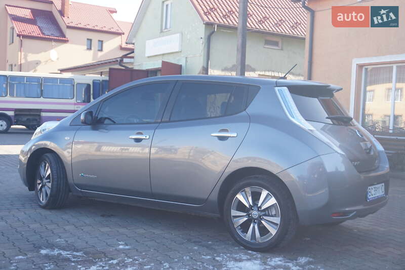 Nissan Leaf 2014