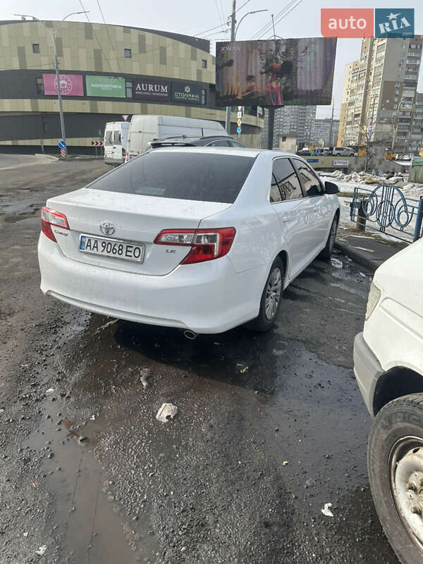 Toyota Camry 2012