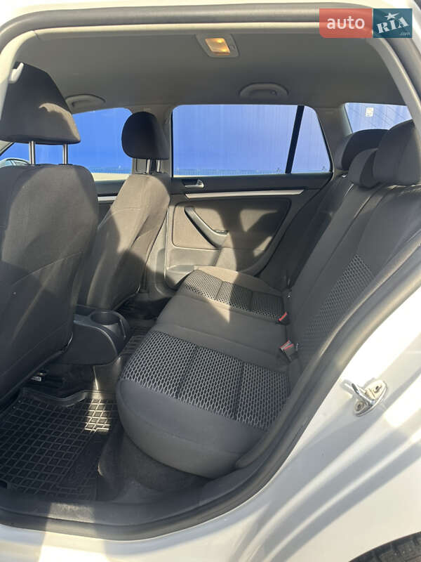 Volkswagen Golf 2012