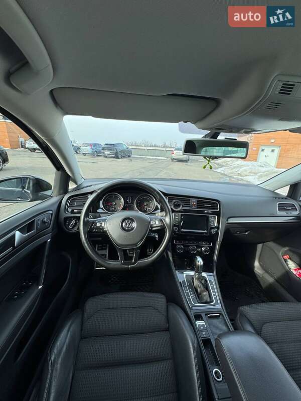 Volkswagen Golf 2015