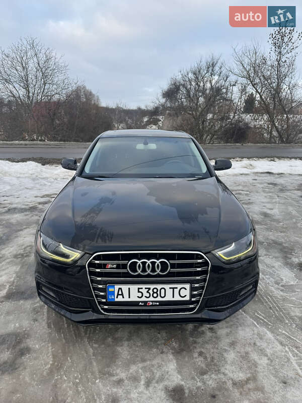 Audi A4 2014