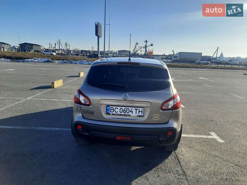 Nissan Qashqai 2012