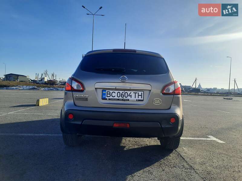 Nissan Qashqai 2012