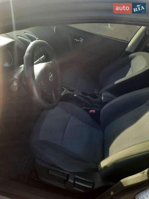 Nissan Qashqai 2012