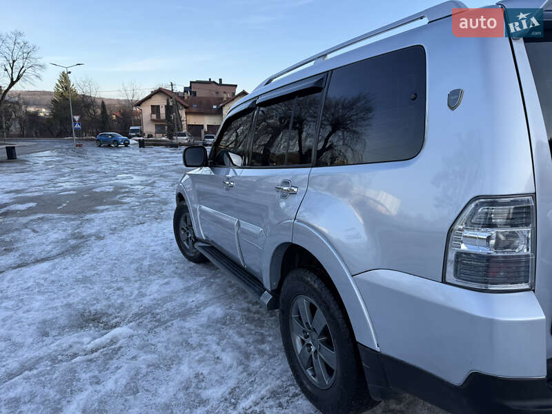 Mitsubishi Pajero Wagon 2008