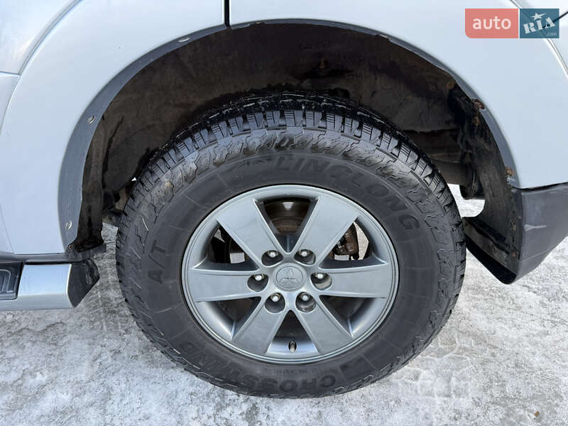 Mitsubishi Pajero Wagon 2008