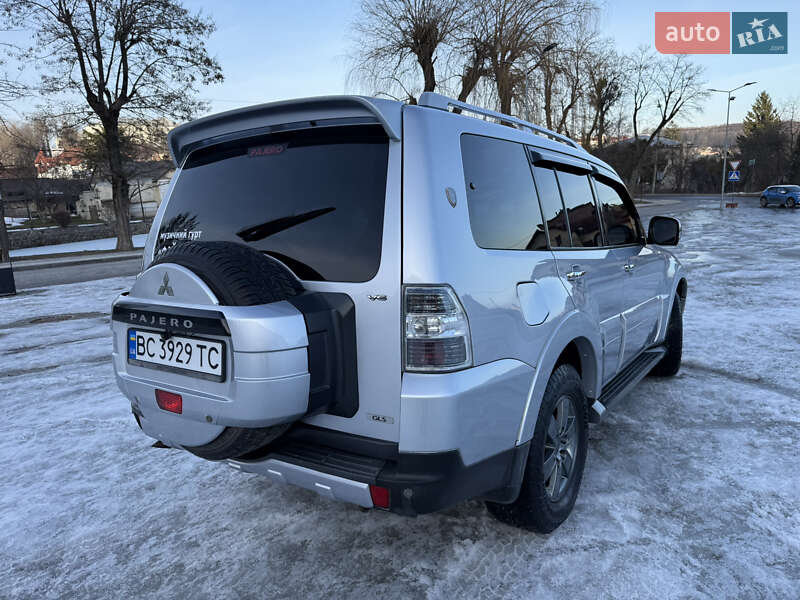 Mitsubishi Pajero Wagon 2008