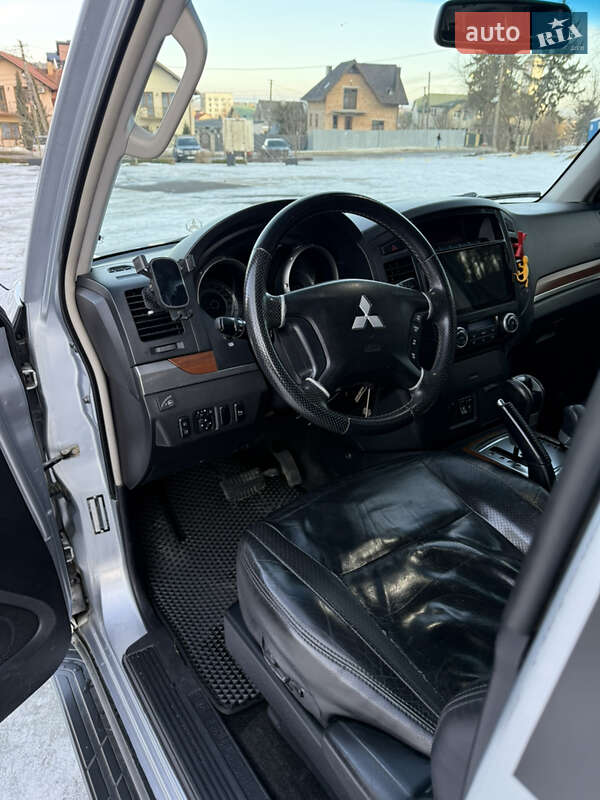 Mitsubishi Pajero Wagon 2008