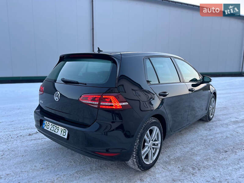 Volkswagen e-Golf 2016