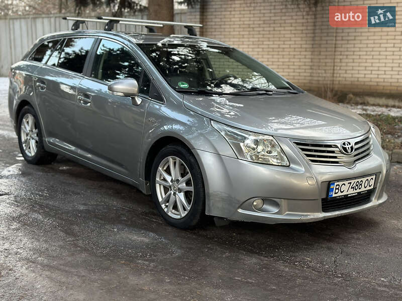 Toyota Avensis 2011