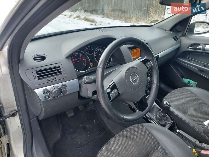 Opel Astra 2009