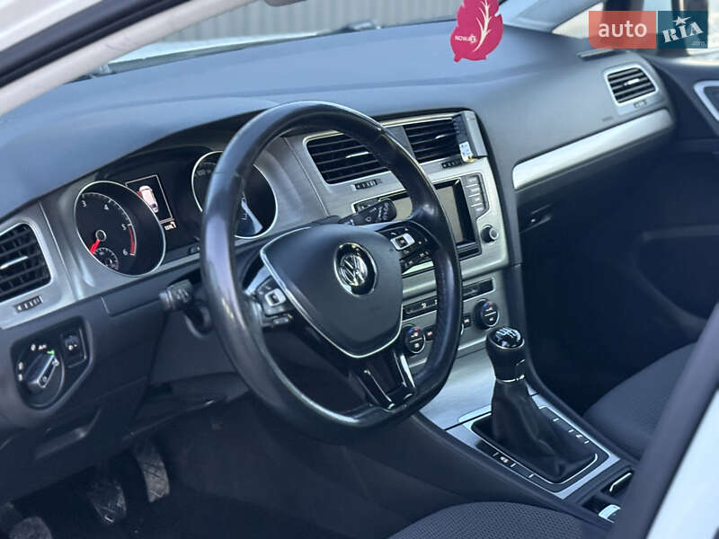 Volkswagen Golf 2013